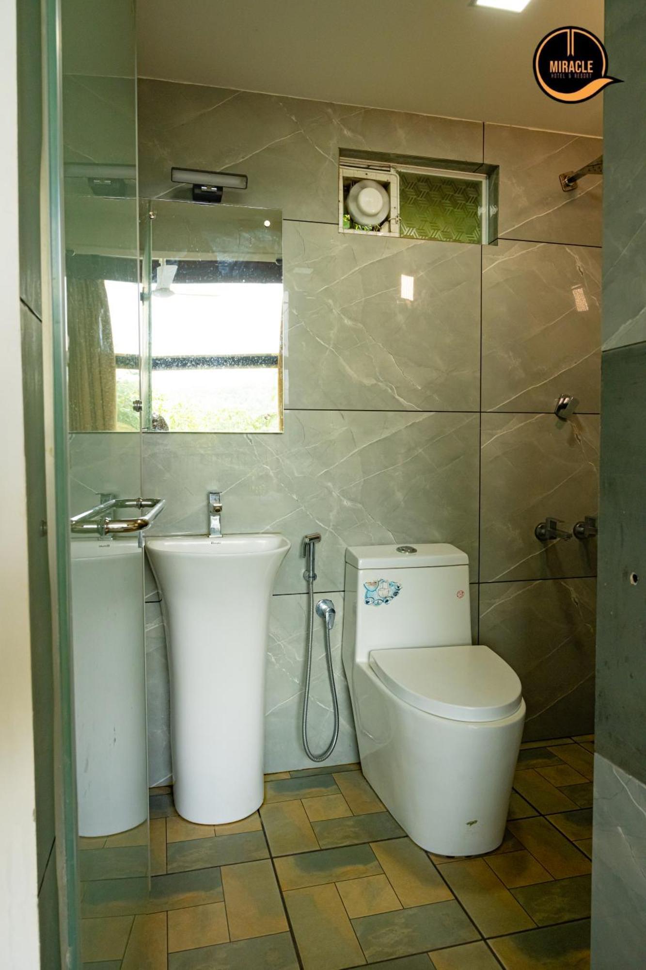 קוז'יקודה Miracle Hotel And Resorts מראה חיצוני תמונה